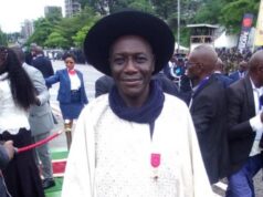 Reconnaissance républicaine : Sa Majesté Dr Emmanuel Pohowé élevé au grade d’Officier National de l’Ordre de la Valeur par le chef de l’État