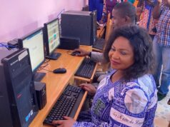 Économie en images : la fondation André Sohaing offre une salle multimédia à l’école catholique St Jean Paul II de Kassap