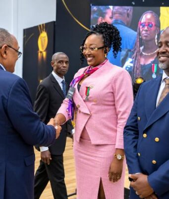 Guinness Cameroun : 137 salariés décorés à Douala à quelques mois de la fusion avec la SABC