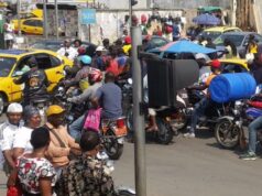 Mobilité urbaine : le maire de la ville de Douala aménage des aires de stationnement pour taxis et mototaxis