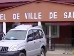 A la mairie de Santchou, salaires réduits et instables opposent des agents communaux au maire en poste